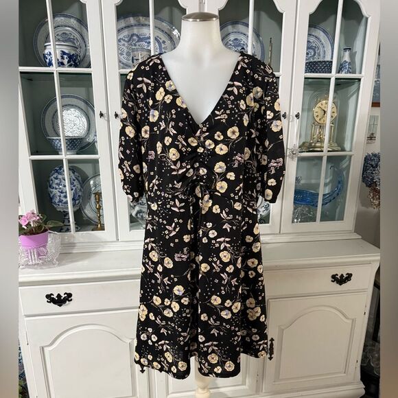 LC Lauren Conrad Black Floral Half Sleeve Dress Size XL - Picture 2 of 8